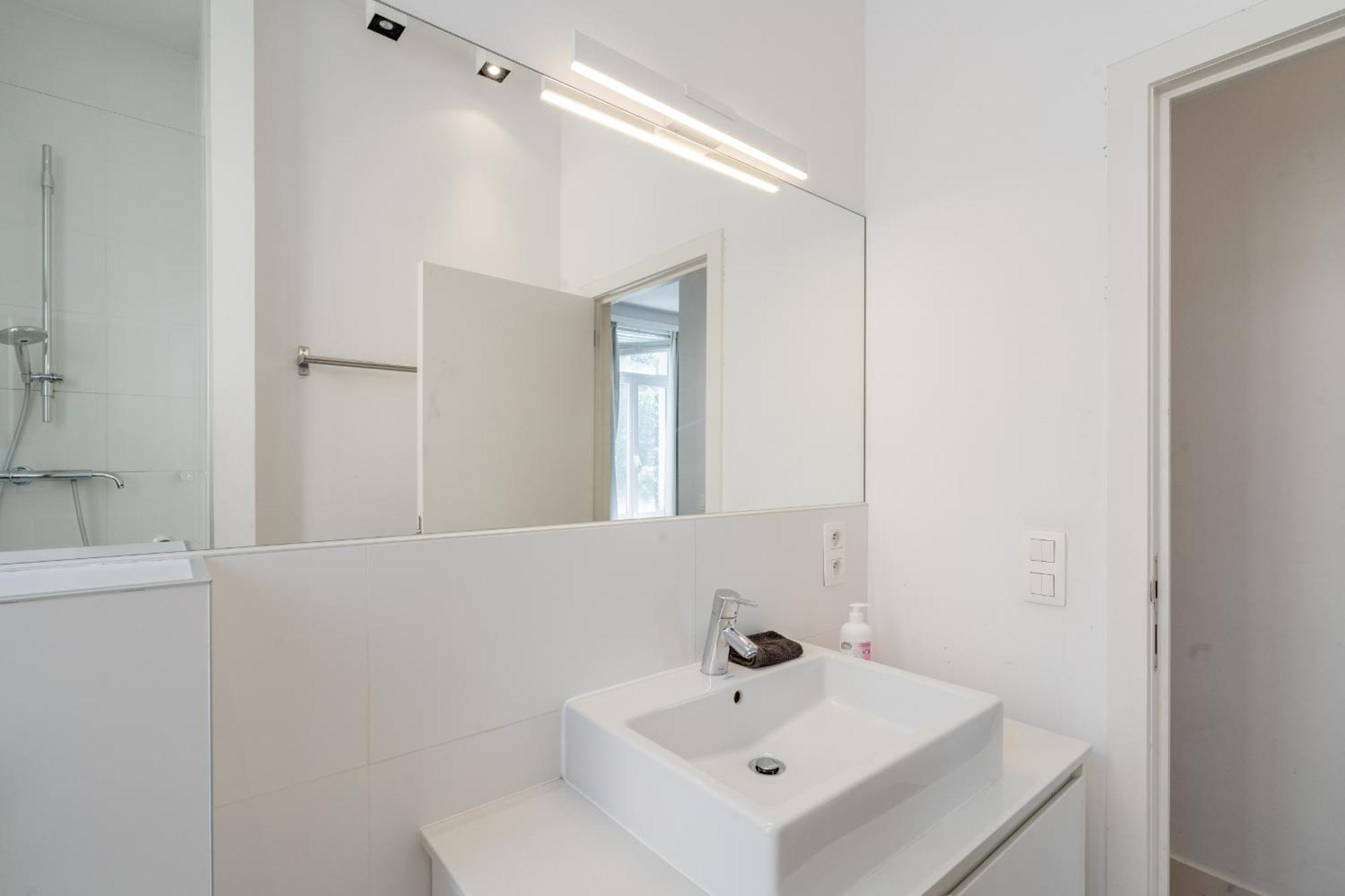 Beautiful Modern Apartment In The Heart Of Antwerpen Buitenkant foto